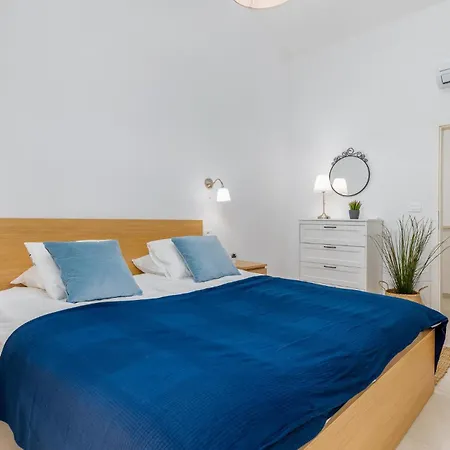 Luxurious In Betiga Barbariga
